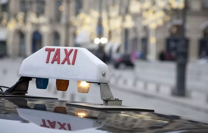 taxi (1)